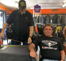 Load image into Gallery viewer, Blister Beanie Small DOT motorcycle helmet with Carbonfiber Look